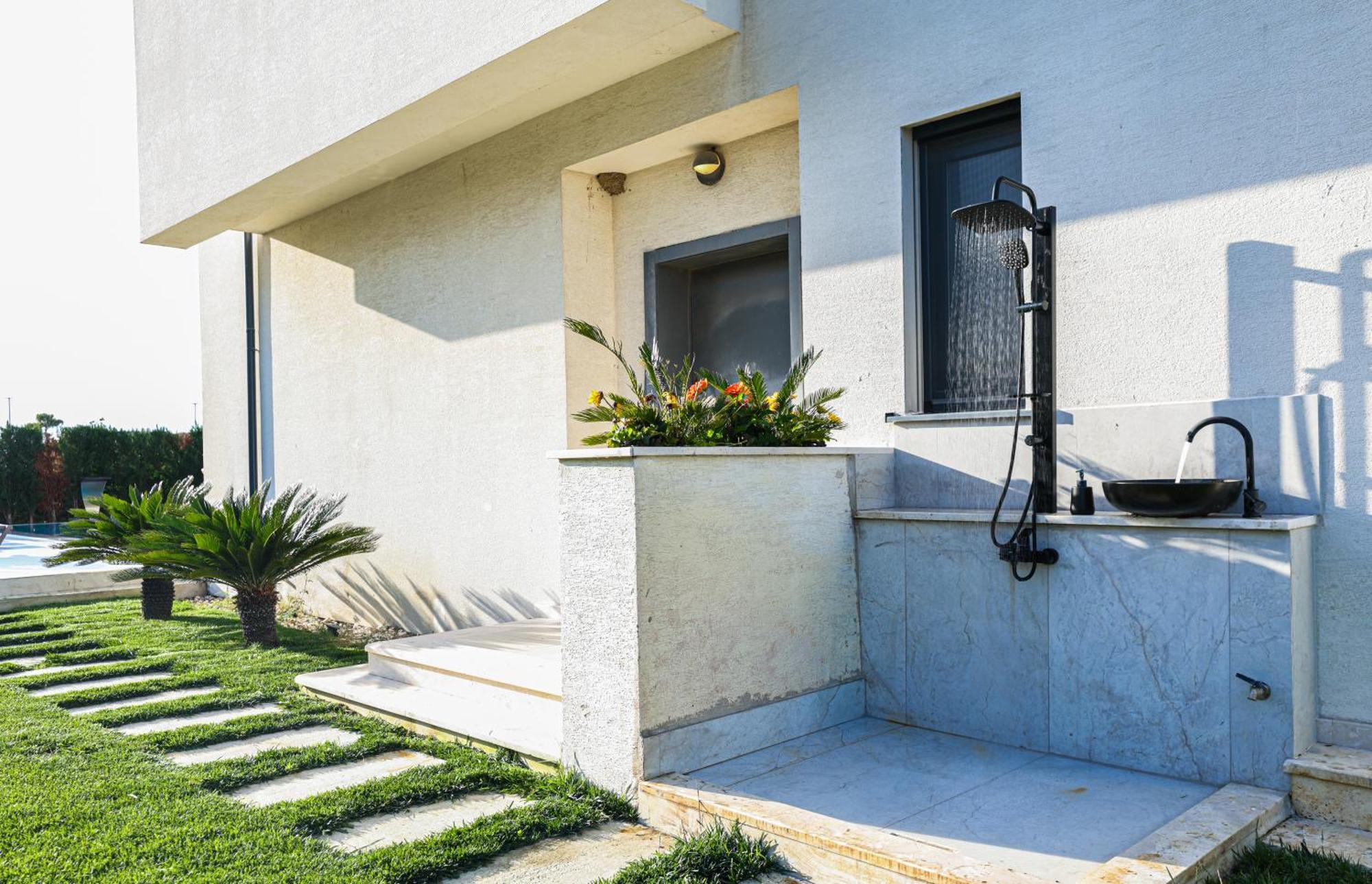 Vila 29 Valamar Durrës Exterior foto